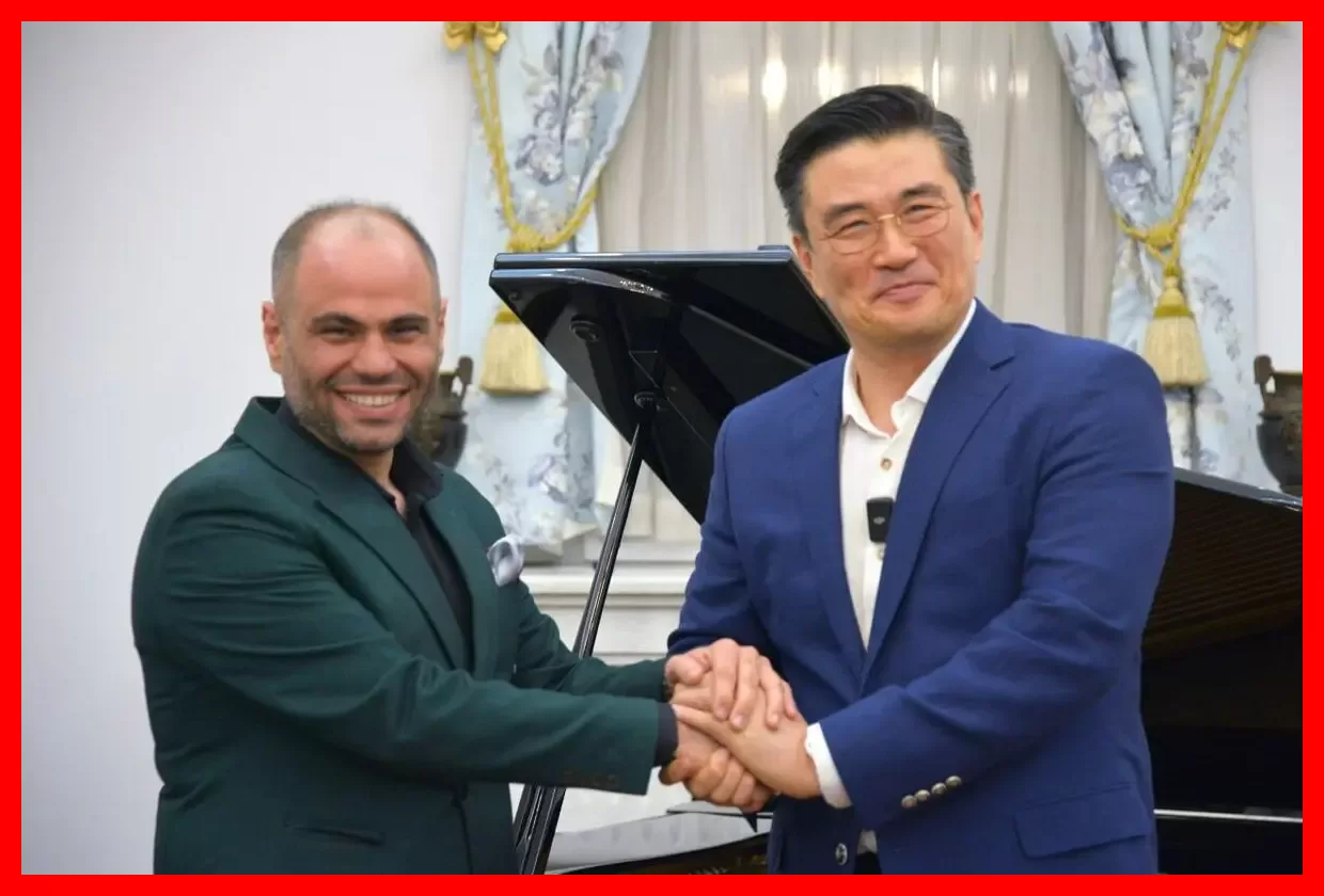 اجرای ویژه آواز سفیر کرهجنوبی با آهنگ خاطرهانگیز فیلم پیش از انقلاب