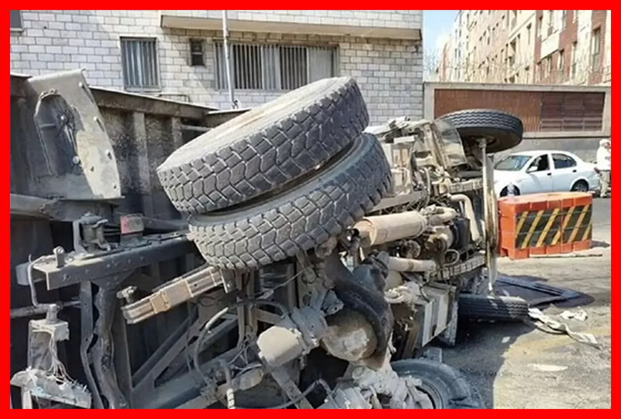 تصادف شدید کامیونت با ۱۱ خودرو در بزرگراه یادگار امام؛ جزئیات لحظه به لحظه