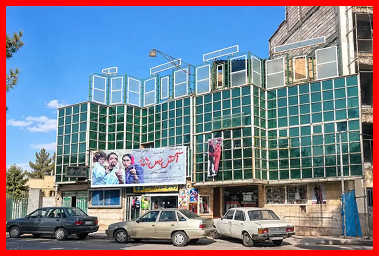 آتش سوزی سهمگین سینمای ۵۰ ساله سمنان را درنوردید