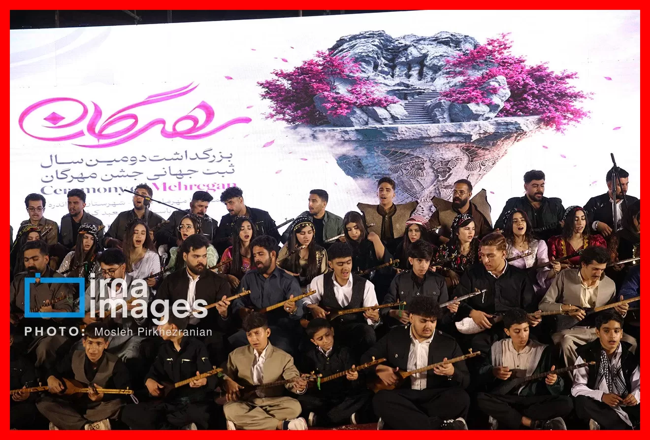 تصاویر دیدنی رقص مردان و نوازندگی دختران و پسران کردستان در جشن مهرگان + عکس‌های ویژه