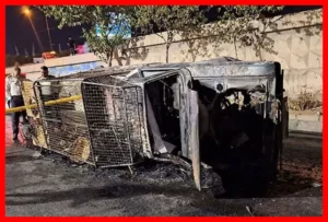 حریق مرگبار وانت و گرفتار شدن راننده در خودرو