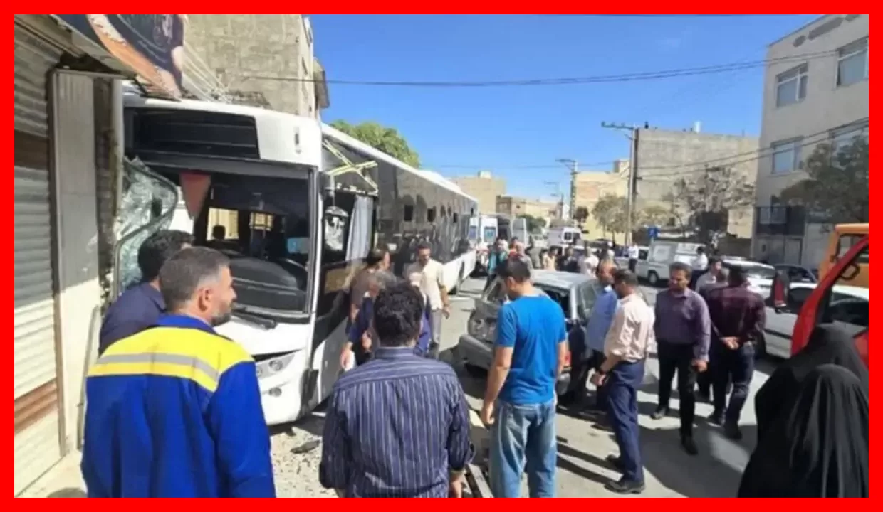 ۱۲ مصدوم در تصادف شدید اتوبوس شرکت واحد در اراک